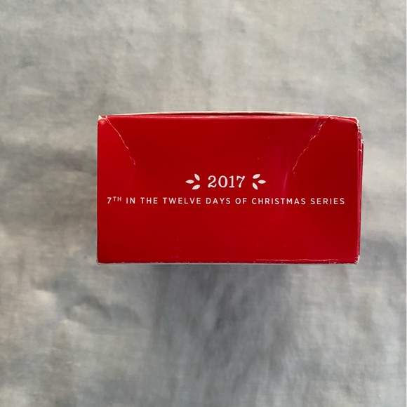 NWT Hallmark 2017 7 Seven Swans-A-Swimming 12 Days of Christmas bird ornament - Picture 6 of 7